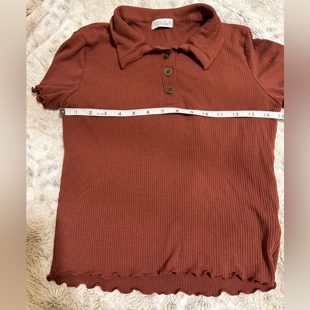 Haley And June Collar Ribbed Crop Top